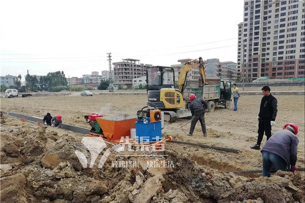 混凝土邊溝機施工現(xiàn)場